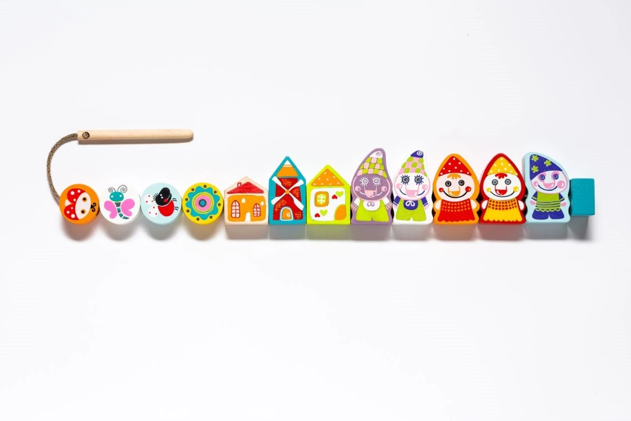 Cubika Holzfädelspiel - Glückliche Zwerge 8 Cubika Holzfädelspiel - Glückliche Zwerge – Bild 6