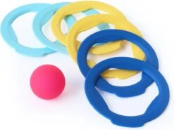 Quut Beach Set 1: 1 Triplet + 1 Ringo Combi (6rings + 1 Ball) In Mesh Beach Bag 14 Quut Beach Set 1: 1 Triplet + 1 Ringo Combi (6rings + 1 Ball) In Mesh Beach Bag -Djeco Geschaft 5425031170969 1