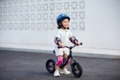 Micro Balance Bike Black 12 Micro Balance Bike Black -Djeco Geschaft 7630053523985 5