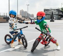 Micro Mobility GB0033 Micro Balance Bike Deluxe Laufrad, Schwarz-Rot -Djeco Geschaft 7630053529512 7