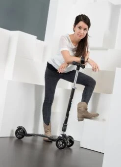 Micro Kickboard Compact Black Matt (Interchangeable) -Djeco Geschaft 7640108566546 5