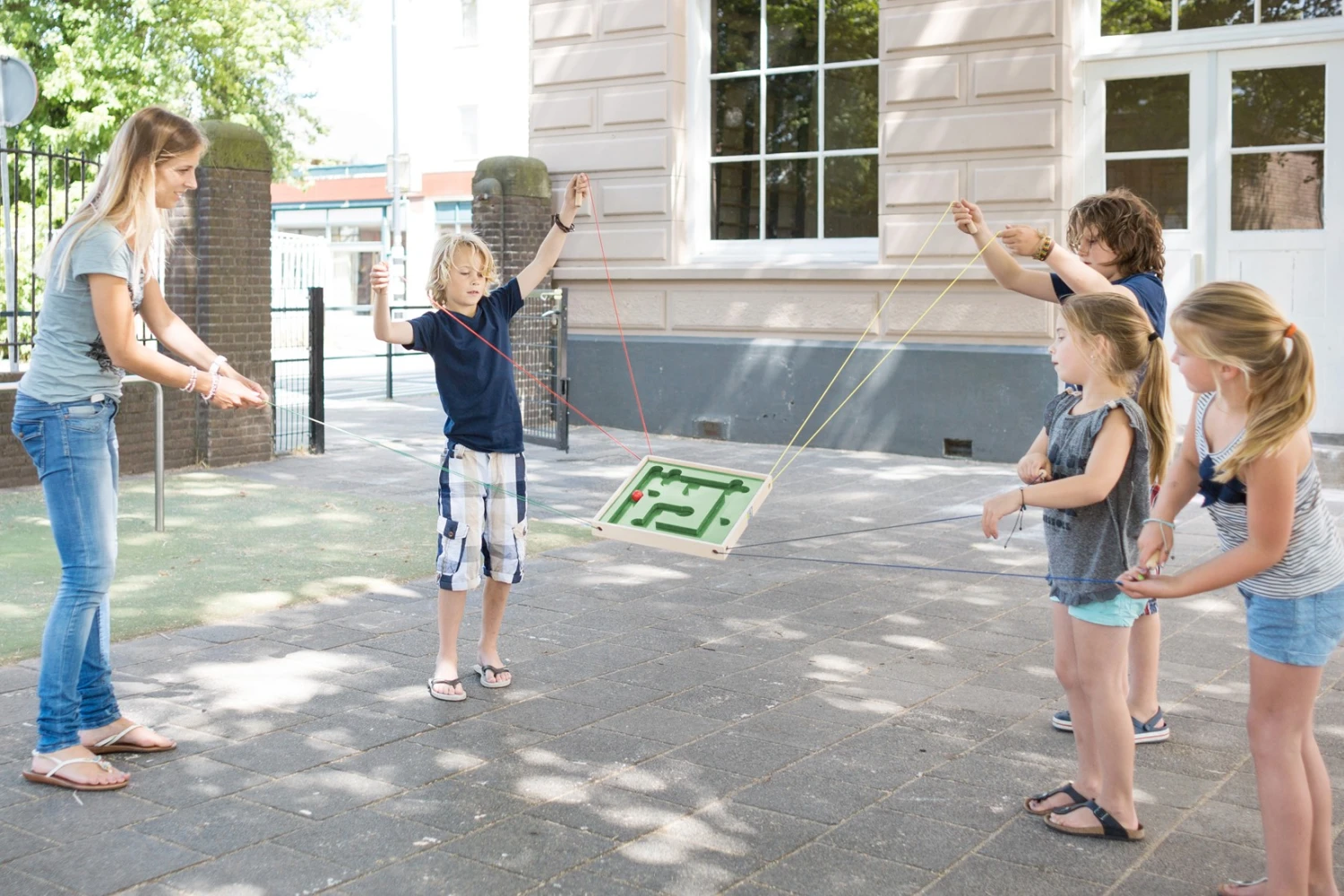 BS Toys Das Verrückte Koordinationsspiel 4 BS Toys Das Verrückte Koordinationsspiel – Bild 2