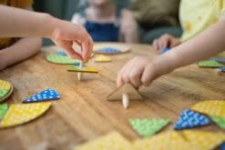 BS Toys Spin & Match -Djeco Geschaft bs toys spin match 2