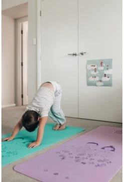 BUKI-TAPIJT DE YOGA - PAARS -Djeco Geschaft buki eco kinder yogamat paars