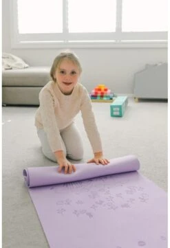 BUKI-TAPIJT DE YOGA - PAARS -Djeco Geschaft buki tapijt de yoga paars 3