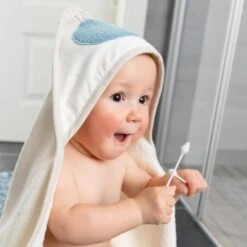 Fehn 056426 Bade-Set Wal FehnNATUR – Kapuzenhandtuch Und Waschlappen Aus 100% Bio-Baumwolle – Für Babys Und Kleinkinder Ab 0+ Monaten – Größe: 70 X 70 Cm, 26 Cm 6 Fehn 056426 Bade-Set Wal FehnNATUR – Kapuzenhandtuch Und Waschlappen Aus 100% Bio-Baumwolle – Für Babys Und Kleinkinder Ab 0+ Monaten – Größe: 70 X 70 Cm, 26 Cm -Djeco Geschaft fehn 056426 bade set wal fehnnatur kapuzenhandtuch und waschlappen aus 100 bio baumwolle fuer babys und kleinkinder ab 0plus monaten groesse 70 x 70 cm 26 cm 2