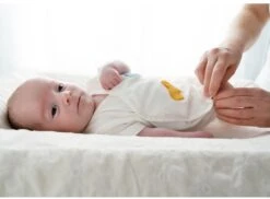 Fehn 056532 Body & Mütze FehnNATUR – Baby-Erstausstattungs-Set In Unisex Aus 100% Bio-Baumwolle – Für Neugeborene Von 0-3 Monaten – Größe: 50/56 -Djeco Geschaft fehn 056532 body muetze fehnnatur baby erstausstattungs set in unisex aus 100 bio baumwolle fuer neugeborene von 0 3 monaten groesse 50 56 3