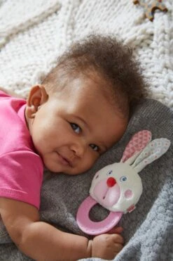 HABA Beißkerl Hase 5 HABA Beißkerl Hase -Djeco Geschaft haba beisskerl hase 2