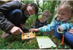 Hape 5574 Kunst-Set Blumenpresse, Entdeckerspielzeug, Nature Fun -Djeco Geschaft hape 5574 kunst set blumenpresse entdeckerspielzeug nature fun 2