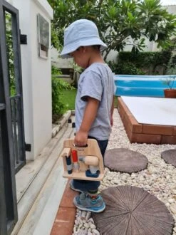 Plan Toys PlanToys Holzspielzeug Zimmermanns-Set 9 Plan Toys PlanToys Holzspielzeug Zimmermanns-Set -Djeco Geschaft plan toys doe het zelf gereedschapset