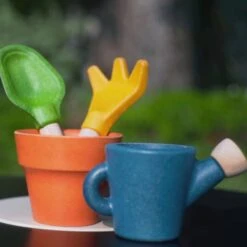 Plan Toys PlanToys Holzspielzeug Gartenbau-Set -Djeco Geschaft plantoys holzspielzeug gartenbau set 2