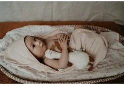 Snoozebaby Badetuch Peach Blush -Djeco Geschaft snoozebaby badetuch peach blush 3