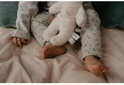 Snoozebaby Bio-Kuschelkaninchen Rubinstein Beige - 28 Cm -Djeco Geschaft snoozebaby bio kuschelkaninchen rubinstein beige 28 cm 2