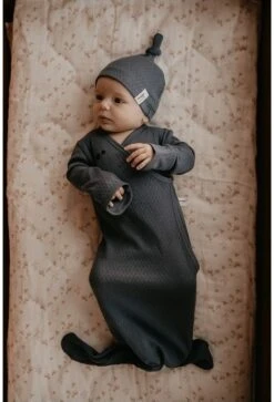 Snoozebaby Neugeborenenkokon Inkl. Mütze Blue Nights - 0-3 Monate 6 Snoozebaby Neugeborenenkokon Inkl. Mütze Blue Nights - 0-3 Monate -Djeco Geschaft snoozebaby neugeborenenkokon inkl muetze blue nights 0 3 monate 2