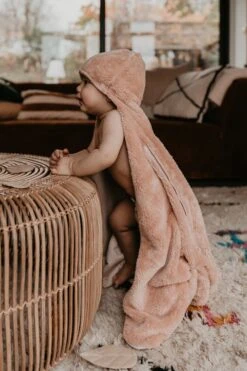 Snoozebaby Wickeldecke Trendy Wrapping Milky Rust - 90x110cm -Djeco Geschaft snoozebaby organic wrap blanket trendy wrapping 90x110cm milky rust