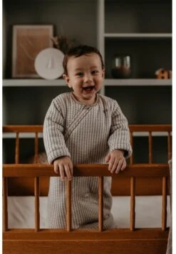 Snoozebaby Schlafsack Langarm Warm Braun - 3-9 Monate 5 Snoozebaby Schlafsack Langarm Warm Braun - 3-9 Monate -Djeco Geschaft snoozebaby schlafsack langarm warm braun 3 9 monate 2