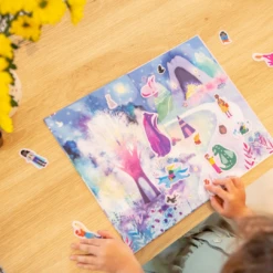 Tiger Tribe Spielbuch Zum Ausklappen Mit Aufklebern - Magic World 8 Tiger Tribe Spielbuch Zum Ausklappen Mit Aufklebern - Magic World -Djeco Geschaft tiger tribe spielbuch zum ausklappen mit aufklebern magic world 3